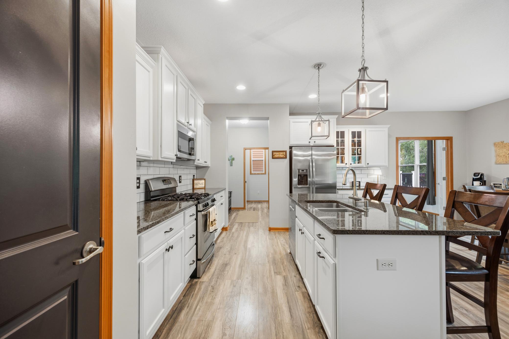 4th image of 10067 Toledo Dr N, Brooklyn Park, MN 55443 | MLS# 7006964