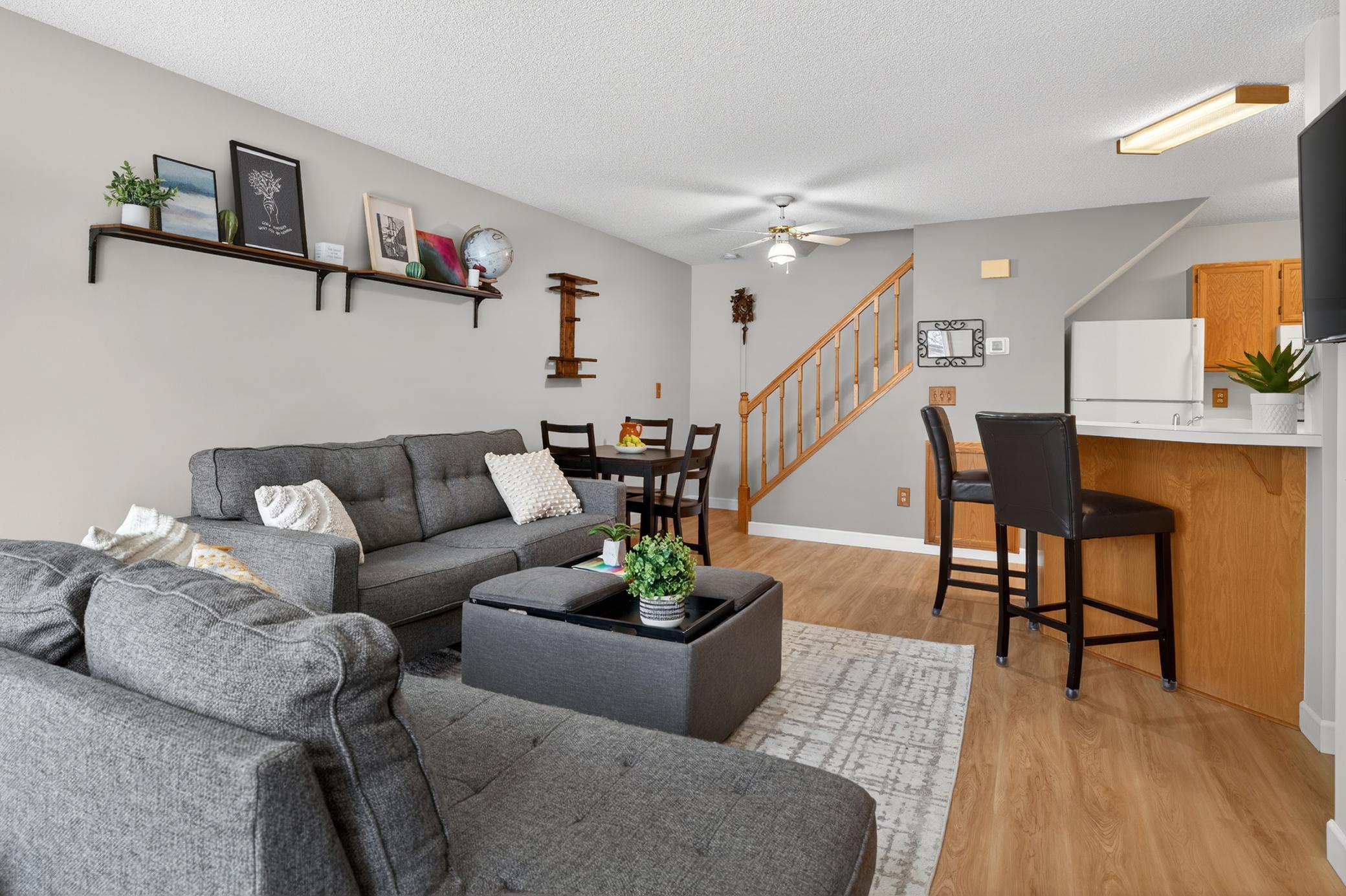 Homes for sale in Shoreview, MN | 4065 Wilshire Cir #8, Shoreview, MN 55126 | MLS# 7007422