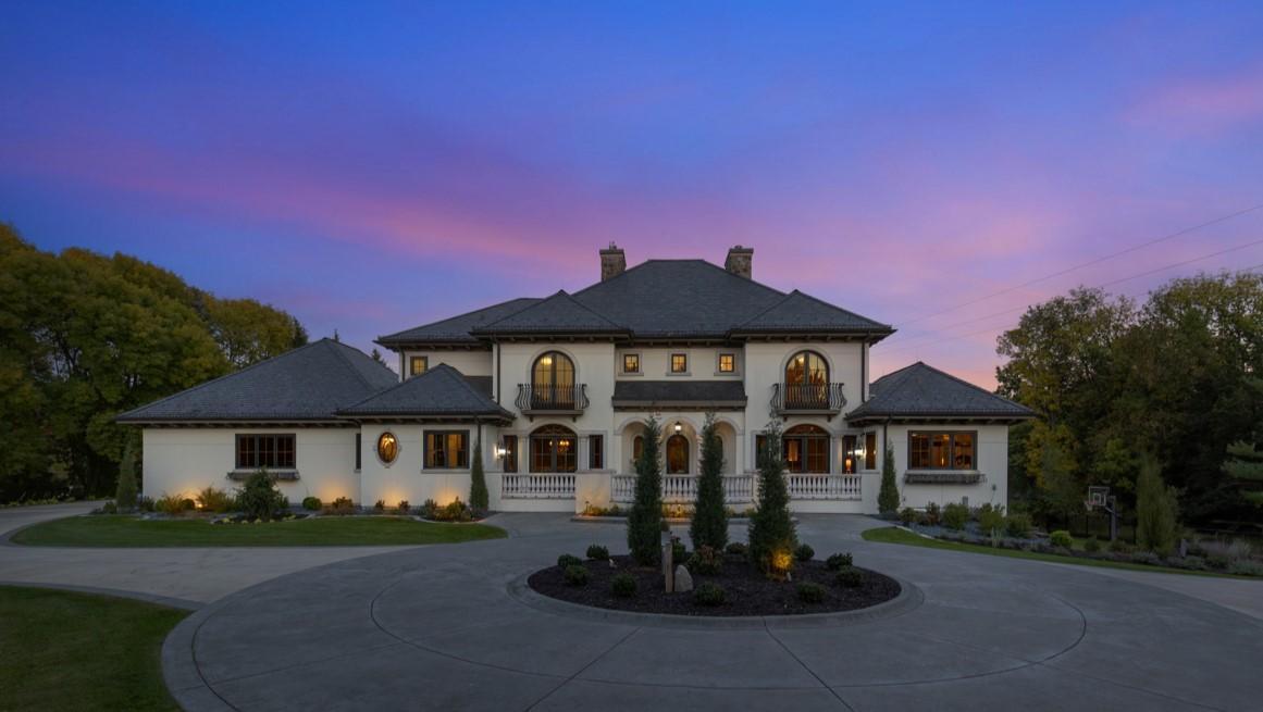 Homes for sale in Wayzata, MN | 1560 Hunter Dr, Wayzata, MN 55391 | MLS# 7007959