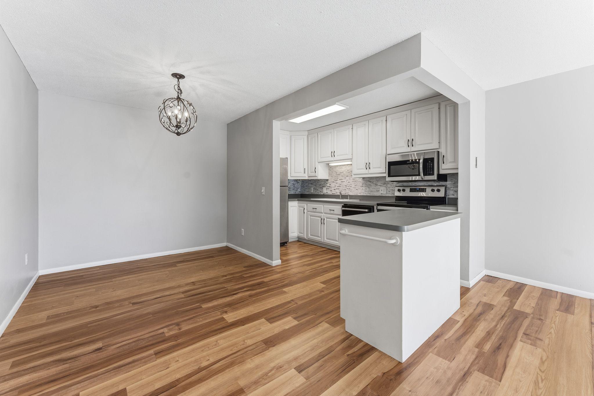 Homes for sale in Minnetonka, MN | 10311 Cedar Lake Rd #103, Minnetonka, MN 55305 | MLS# 7008324