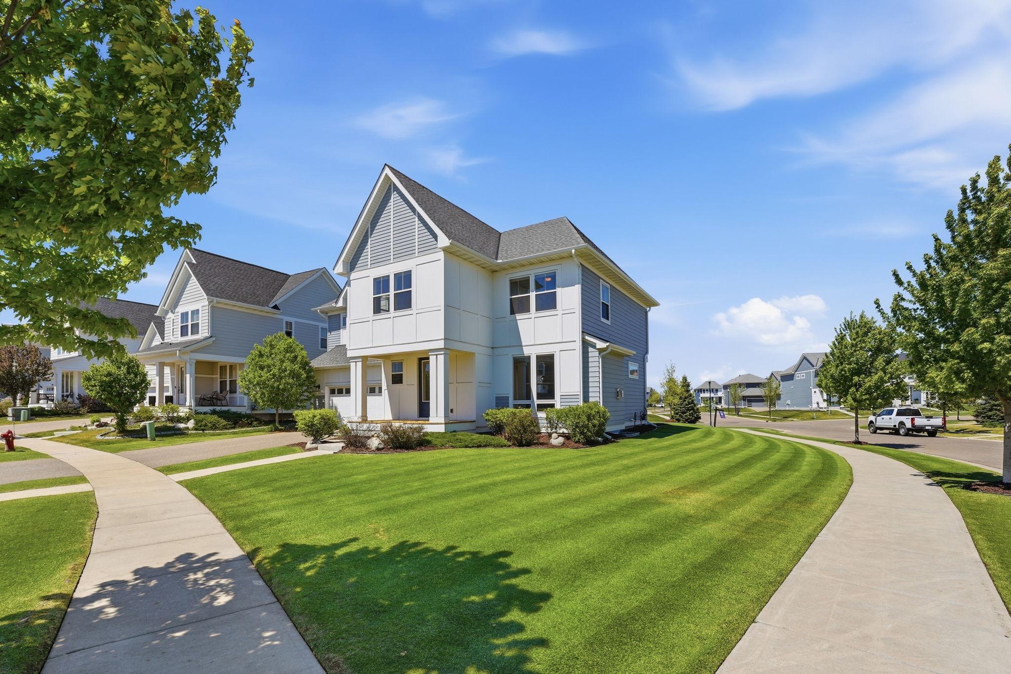 3rd image of 16221 Duskwood Trl, Lakeville, MN 55044 | MLS# 7008574
