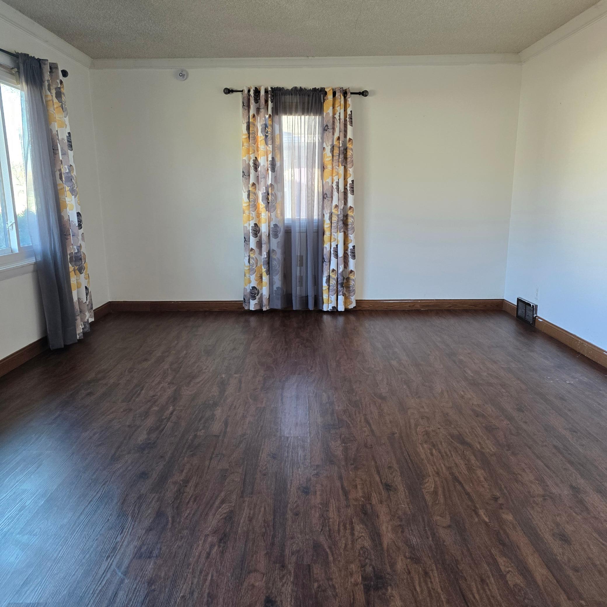 Homes for sale in Marshall, MN | 409 S 1St St, Marshall, MN 56258 | MLS# 7008830