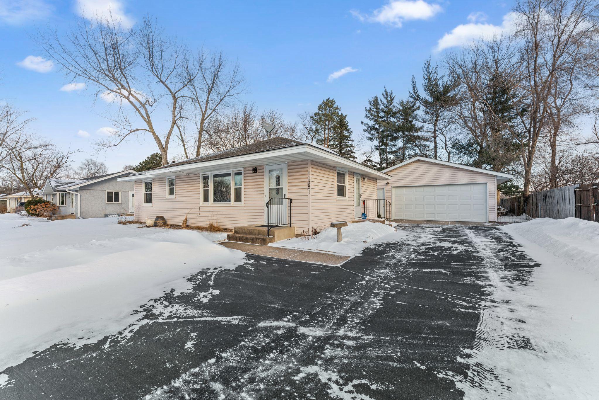 Homes for sale in Coon Rapids, MN | 11021 Wren St Nw, Coon Rapids, MN 55433 | MLS# 7008934