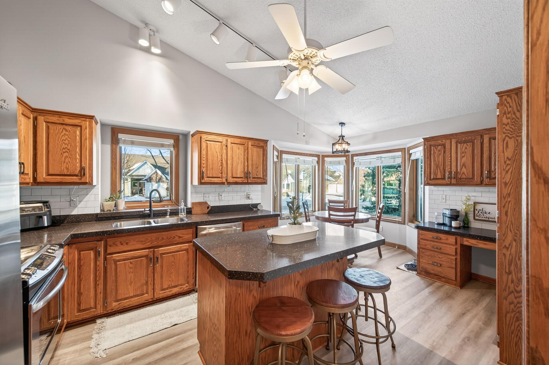 Homes for sale in Vadnais Heights, MN | 4149 Sunflower Cir, Vadnais Heights, MN 55127 | MLS# 7008946