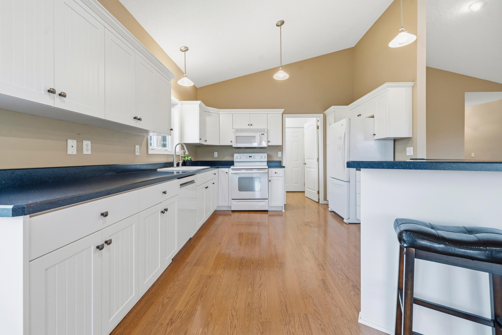 4th image of 302 Ashley Ct, Alexandria, MN 56308 | MLS# 7009328