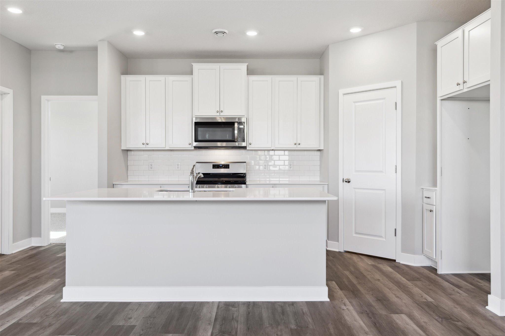 2nd image of 17400 Durham Dr, Lakeville, MN 55044 | MLS# 7010055