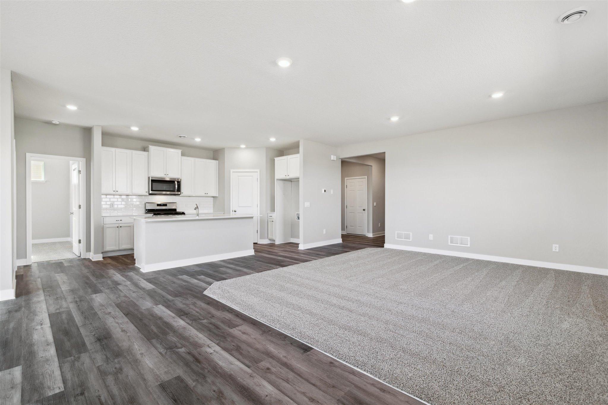 5th image of 17400 Durham Dr, Lakeville, MN 55044 | MLS# 7010055