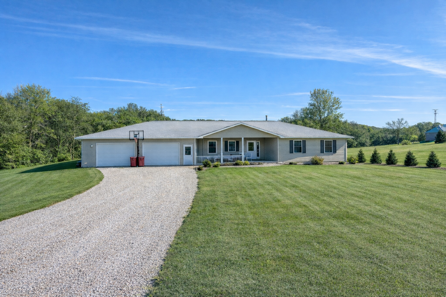 Homes for sale in Plainview, MN | 57618 205th Ave, Plainview, MN 55964 | MLS# 7010296