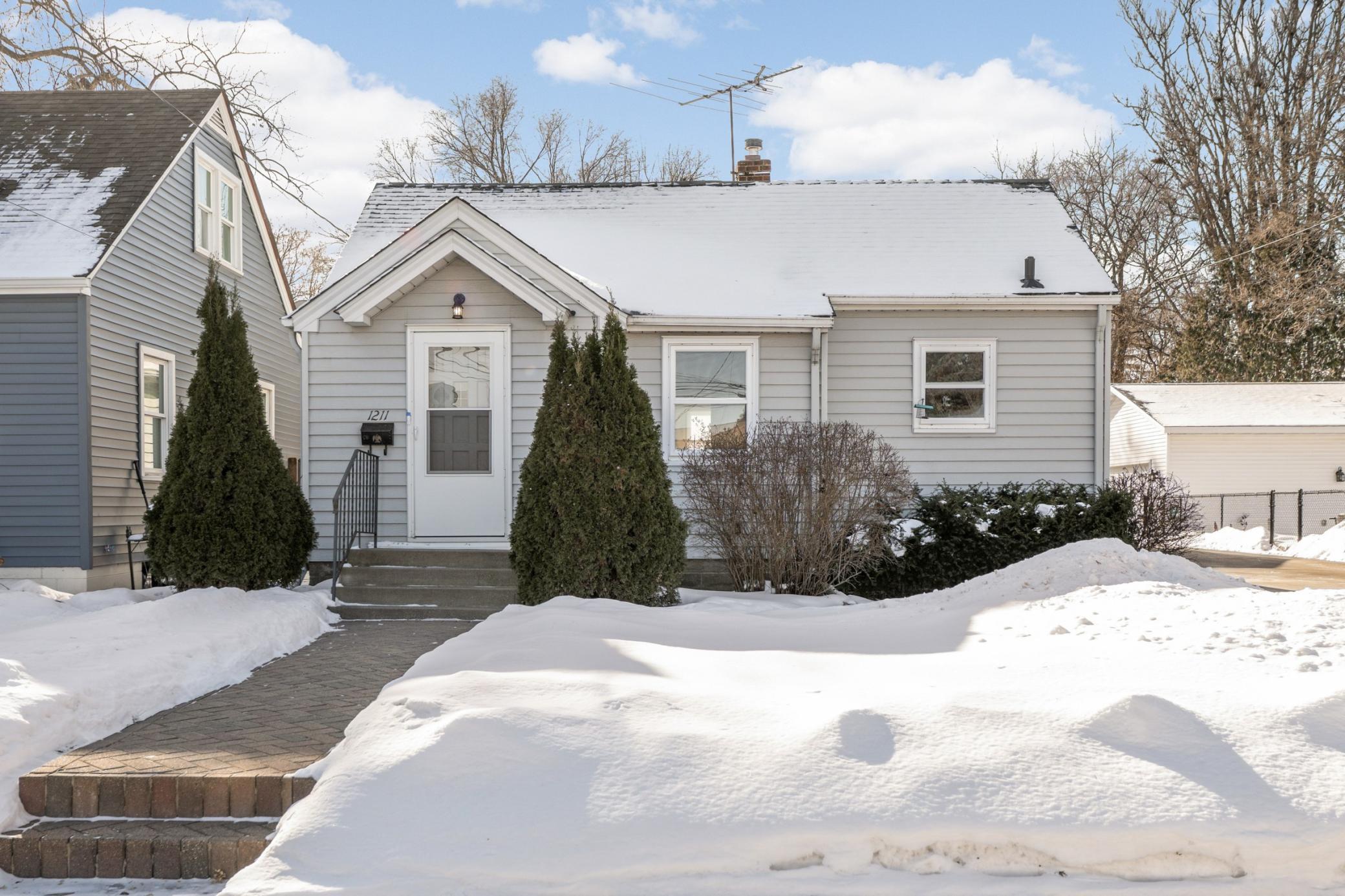 Homes for sale in South Saint Paul, MN | 1211 Dwane St, South Saint Paul, MN 55075 | MLS# 7011445