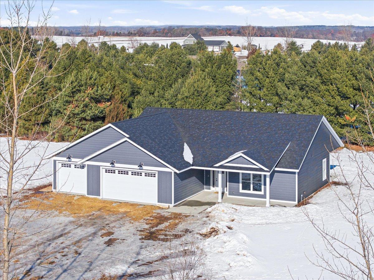 Homes for sale in New Richmond, WI | 1276 200th Ave, New Richmond, WI 54017 | MLS# 7011758