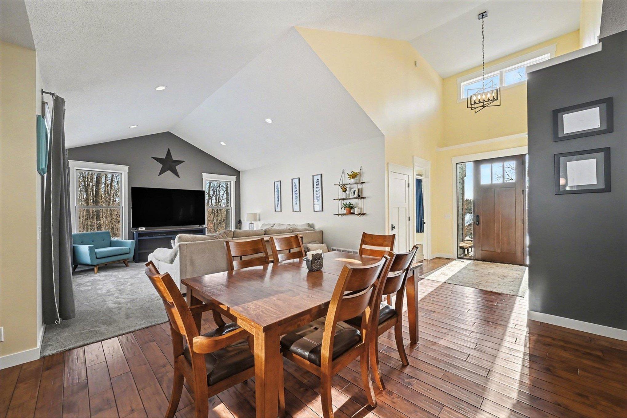 Homes for sale in Roberts, WI | 478 Old Cemetery Rd, Roberts, WI 54023 | MLS# 7011767