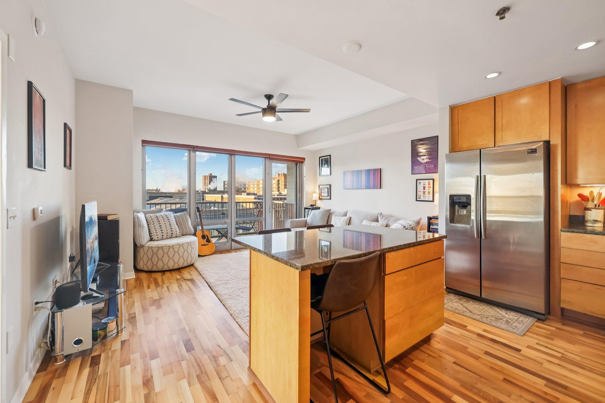 4th image of 929 Portland Ave #410, Minneapolis, MN 55404 | MLS# 7011840
