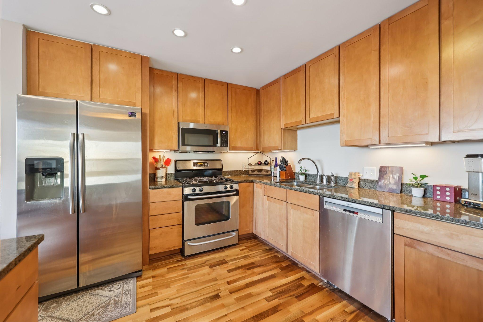 5th image of 929 Portland Ave #410, Minneapolis, MN 55404 | MLS# 7011840