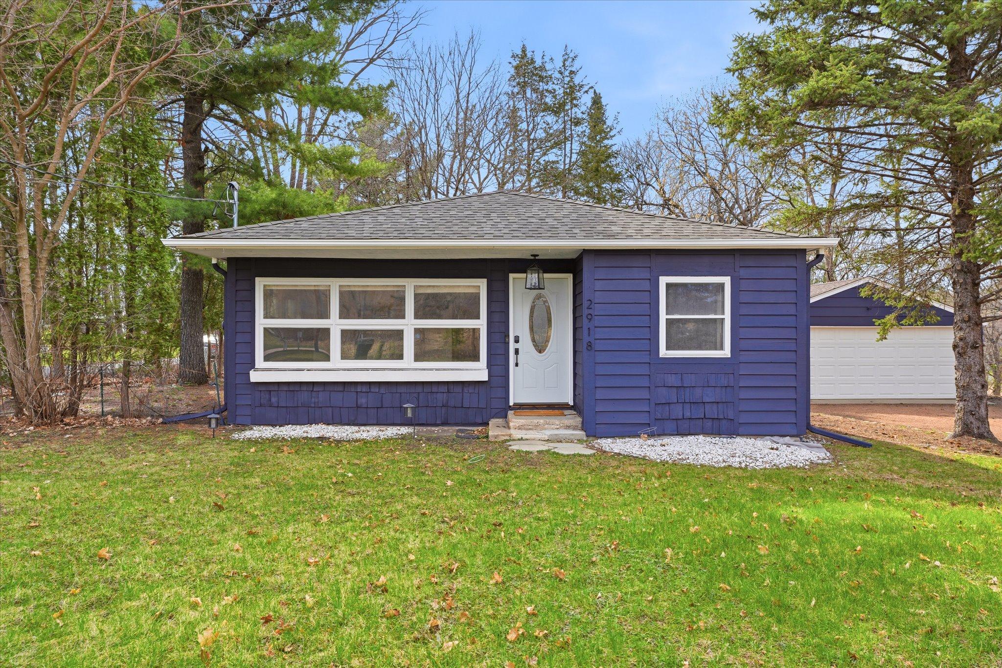 Homes for sale in Wayzata, MN | 2918 County Road 101 S, Wayzata, MN 55391 | MLS# 7011870