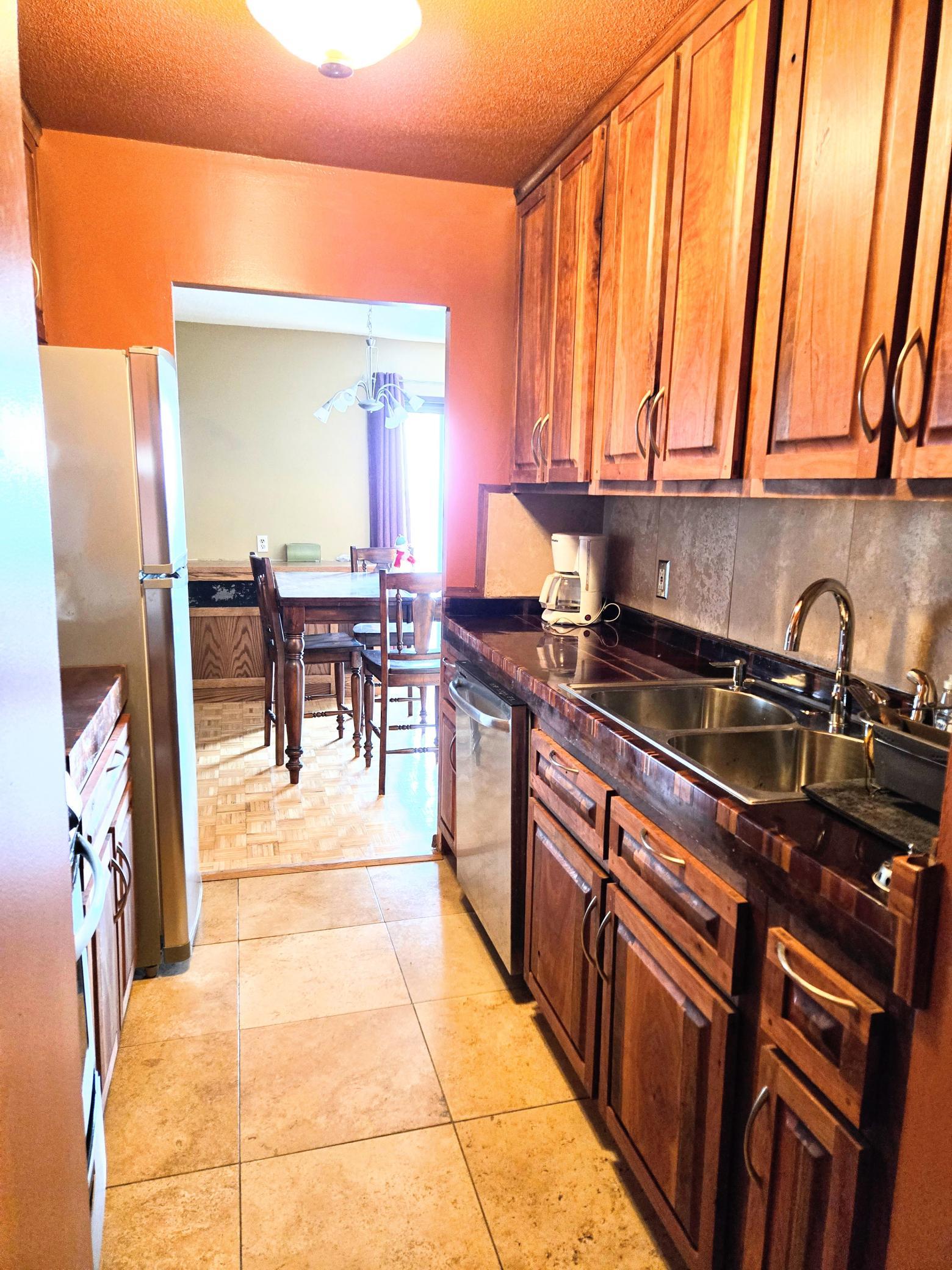 3rd image of 410 Groveland Ave #1704, Minneapolis, MN 55403 | MLS# 7012021