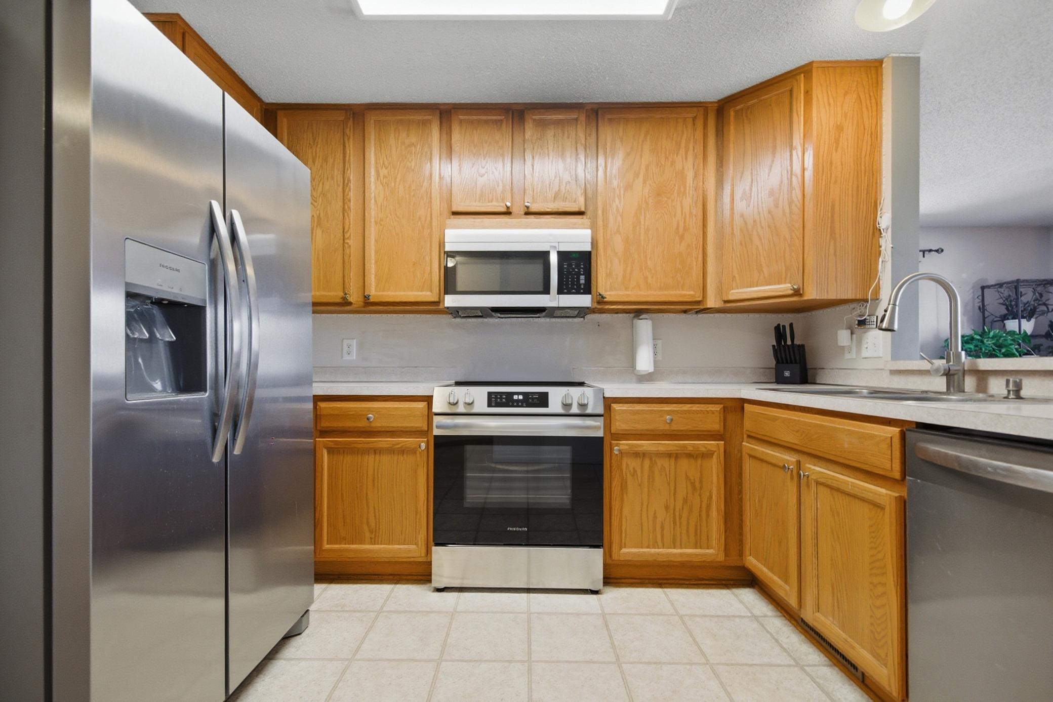 Homes for sale in Apple Valley, MN | 15517 Flight Wy #212, Apple Valley, MN 55124 | MLS# 7012563