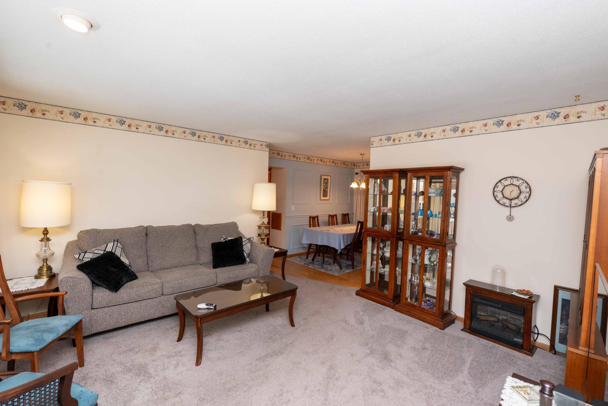 Homes for sale in Shoreview, MN | 3393 Richmond Ave, Shoreview, MN 55126 | MLS# 7012752