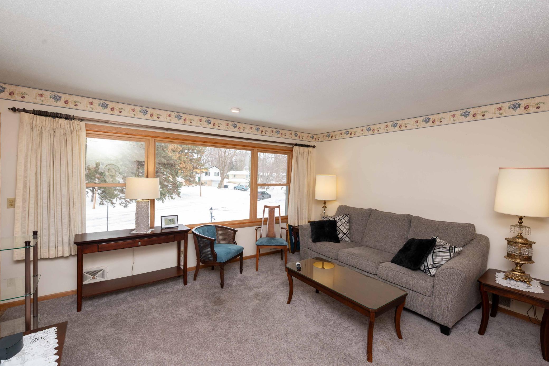 Homes for sale in Shoreview, MN | 3393 Richmond Ave, Shoreview, MN 55126 | MLS# 7012752