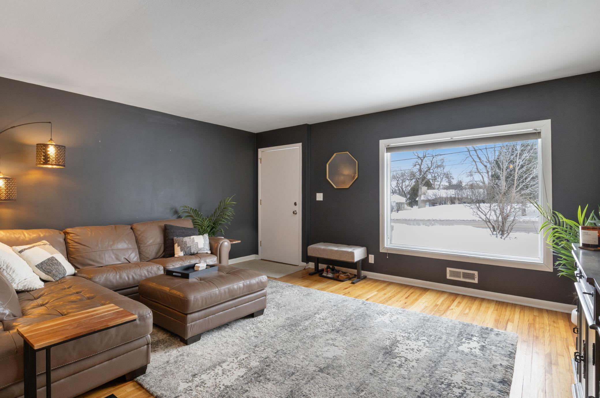 Homes for sale in Edina, MN | 5516 France Ave S, Edina, MN 55410 | MLS# 7012839