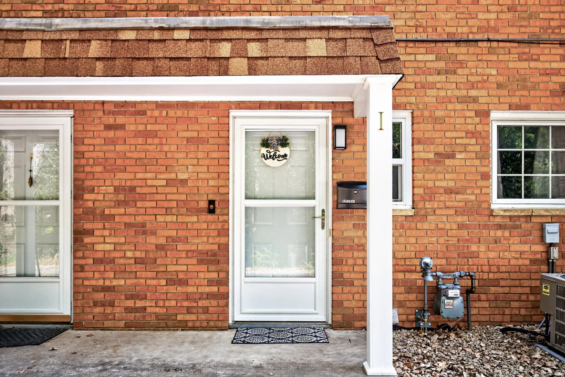 2nd image of 1860 Mcmenemy St #I, Saint Paul, MN 55117 | MLS# 7013015