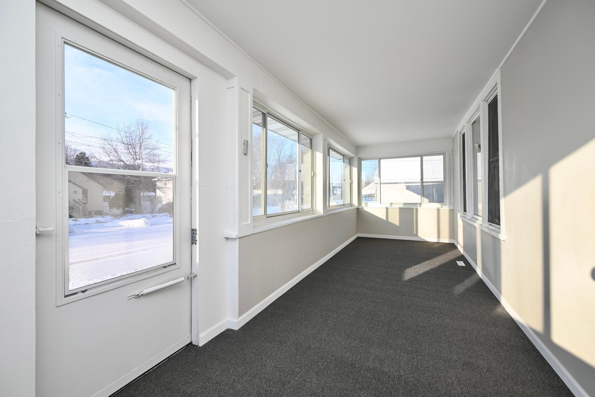 Homes for sale in Winona, MN | 714 E Mark St, Winona, MN 55987 | MLS# 7013085