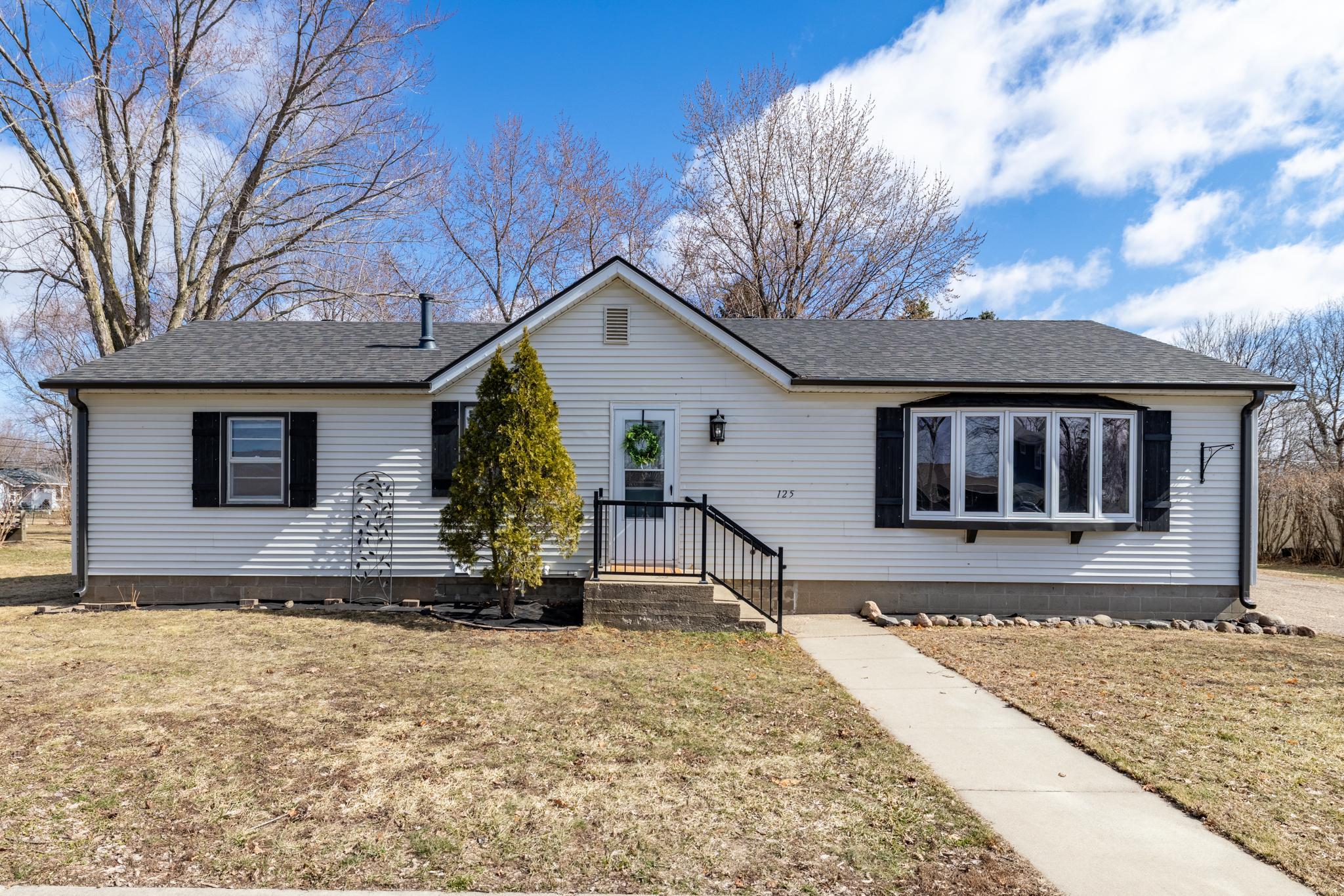 Homes for sale in Belle Plaine, MN | 125 S Eagle St, Belle Plaine, MN 56011 | MLS# 7013294