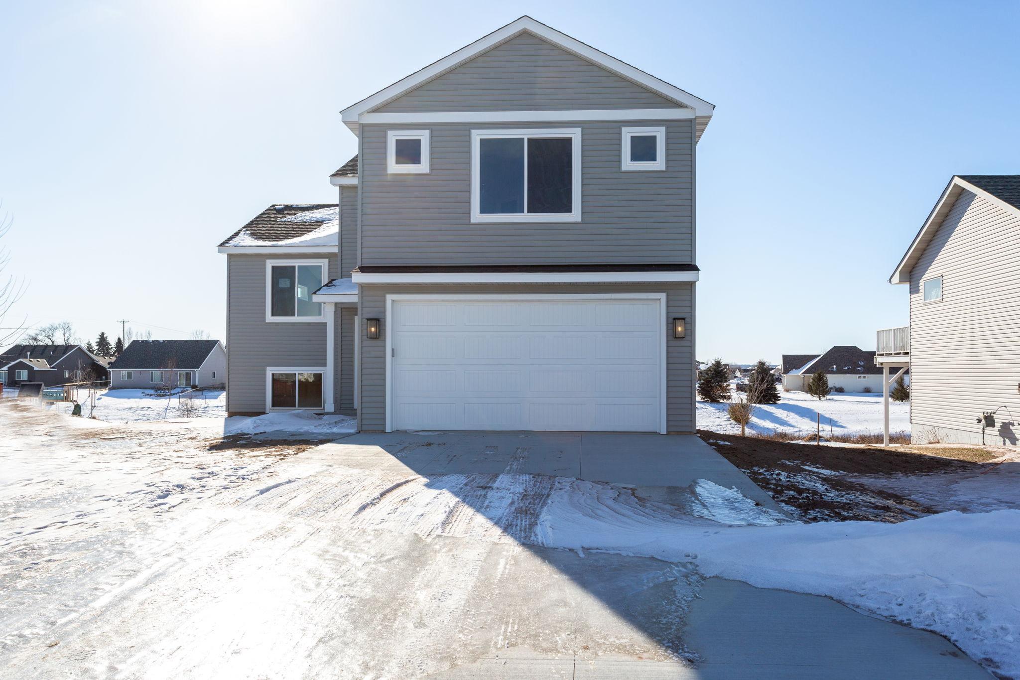 Homes for sale in Osceola, WI | 1220 Corey Ct, Osceola, WI 54020 | MLS# 7013367