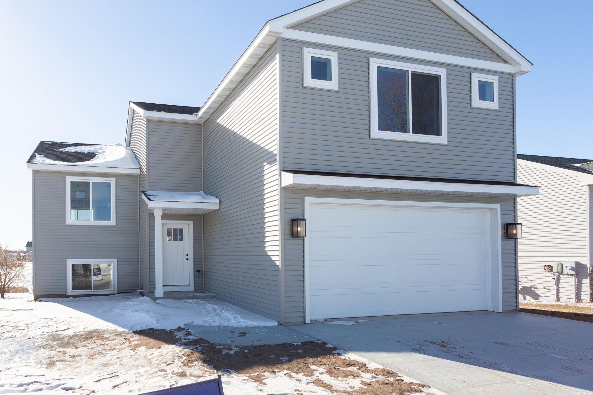 Homes for sale in Osceola, WI | 1220 Corey Ct, Osceola, WI 54020 | MLS# 7013367