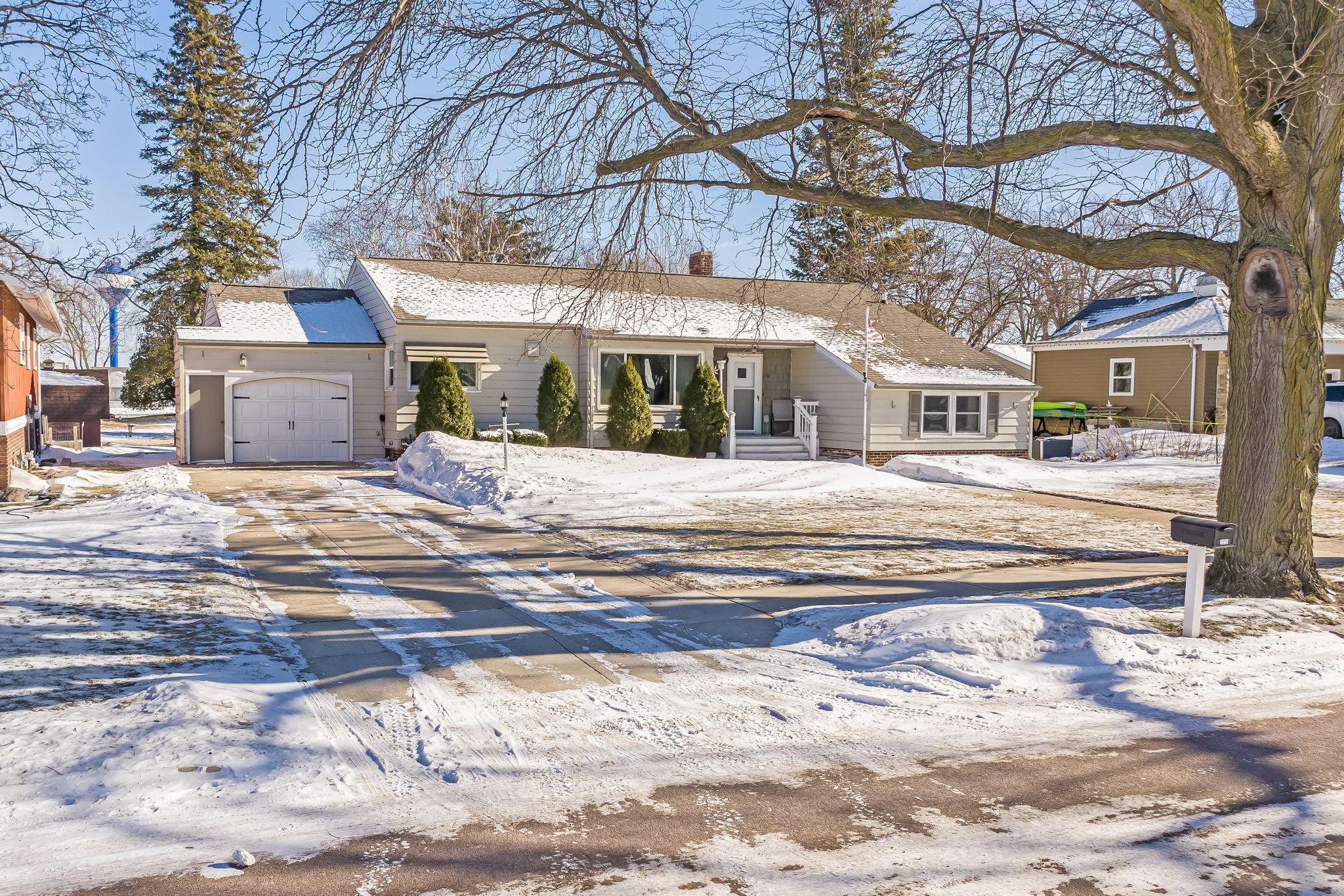 Homes for sale in Truman, MN | 206 N 3Rd Ave E, Truman, MN 56088 | MLS# 7013391