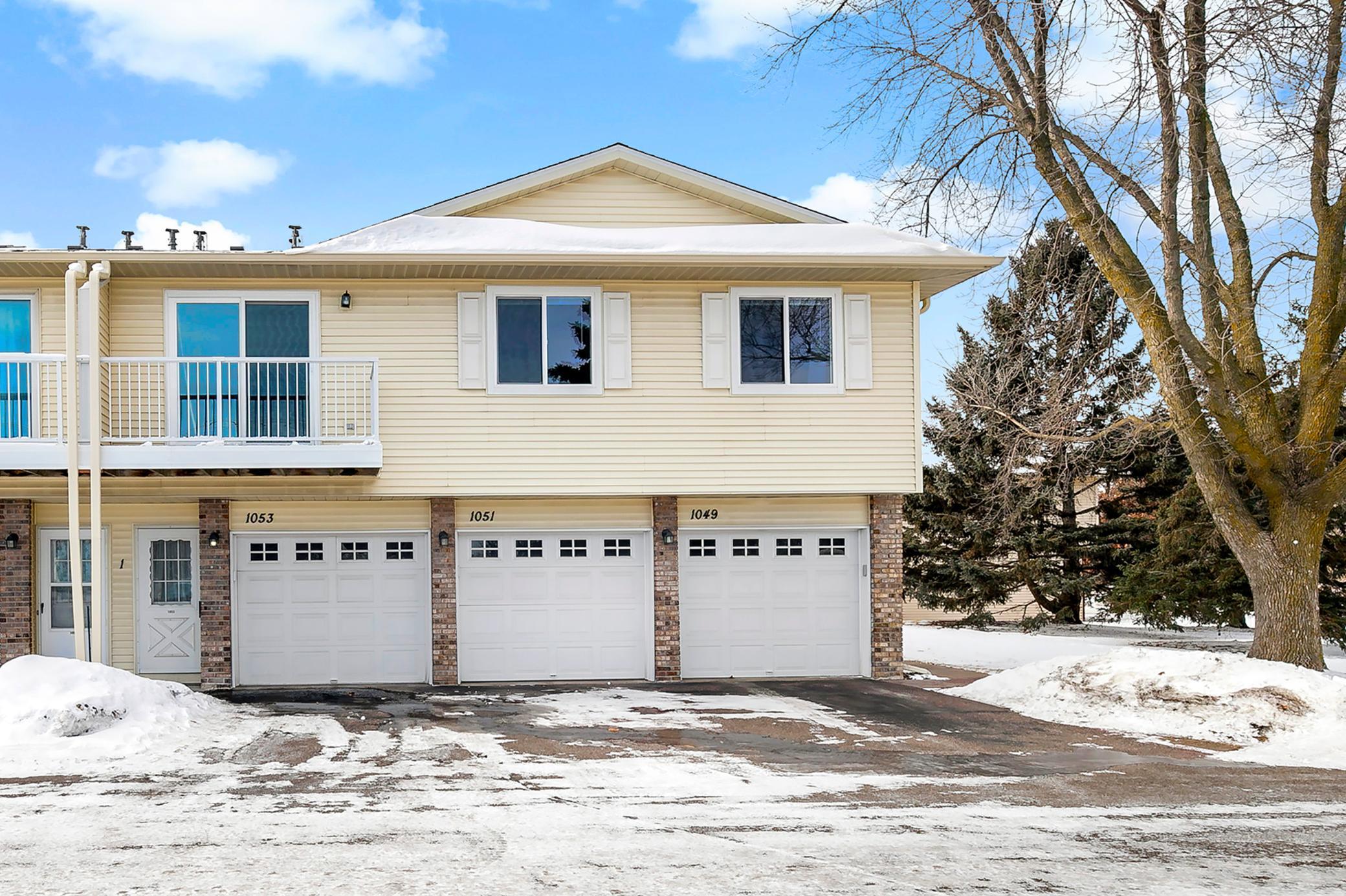 Homes for sale in Vadnais Heights, MN | 1053 Pond View Ct, Vadnais Heights, MN 55127 | MLS# 7013483