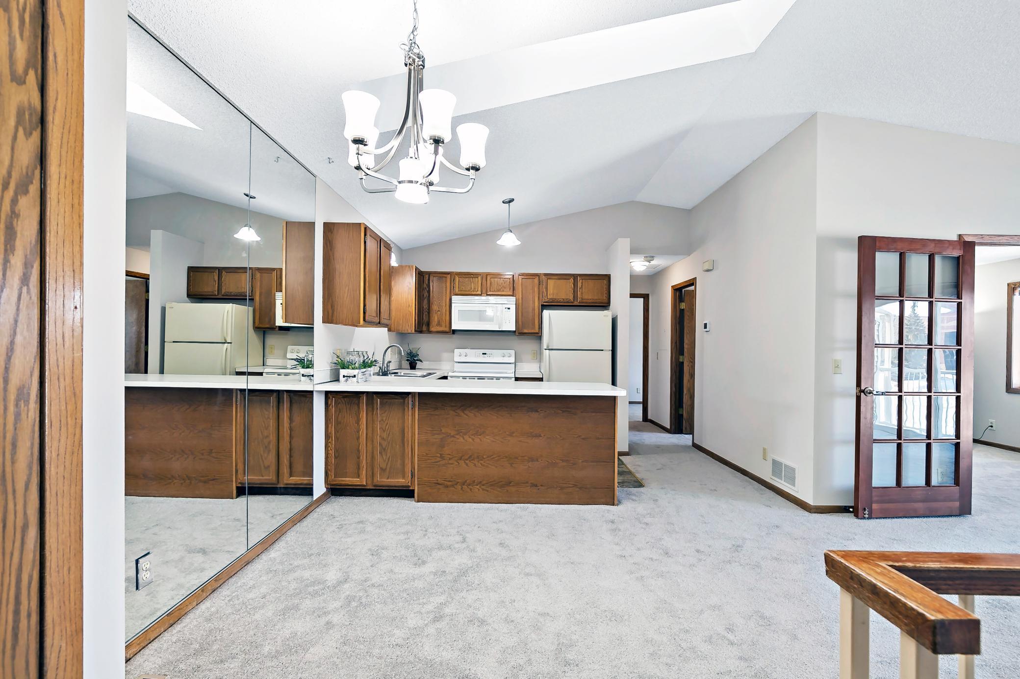 Homes for sale in Vadnais Heights, MN | 1053 Pond View Ct, Vadnais Heights, MN 55127 | MLS# 7013483