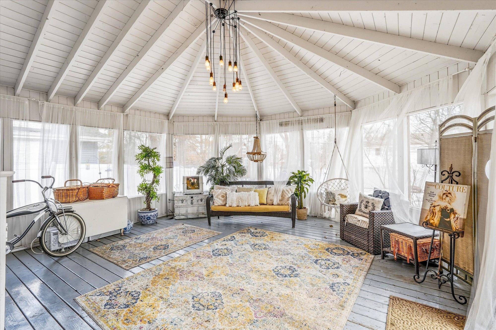 Homes for sale in New Brighton, MN | 127 16th Ave Nw, New Brighton, MN 55112 | MLS# 7013658