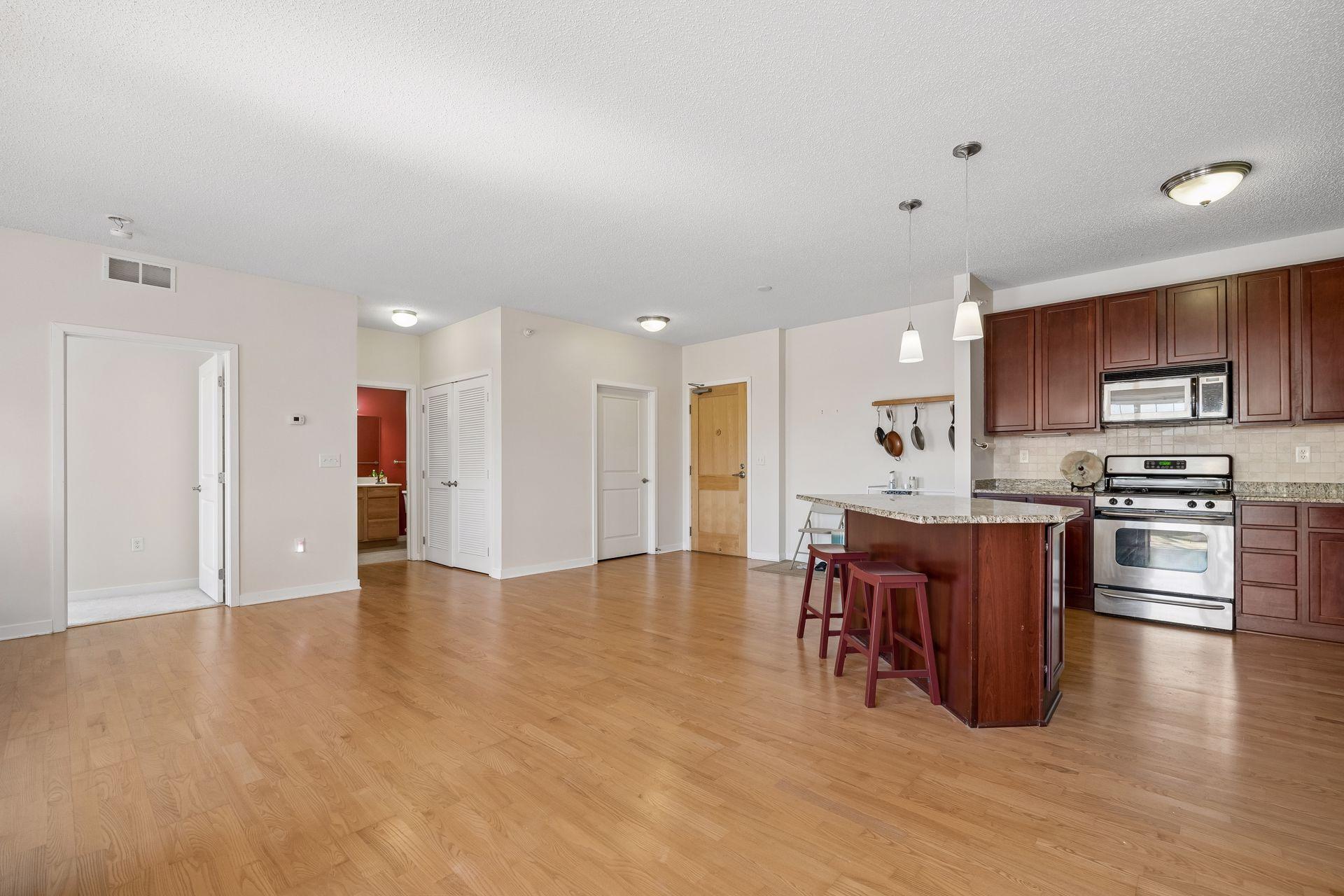 3rd image of 619 8Th St Se #409, Minneapolis, MN 55414 | MLS# 7013748