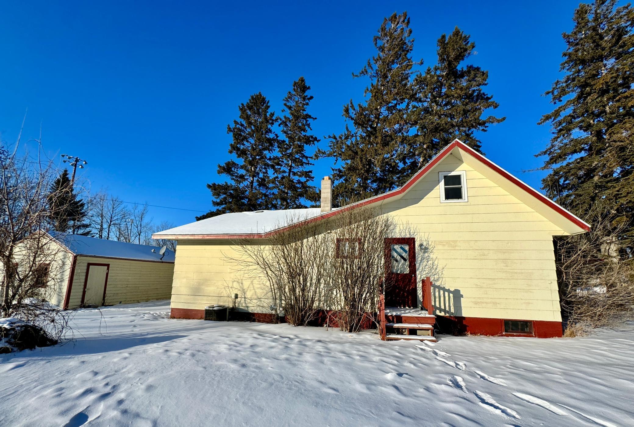 Homes for sale in Roseau, MN | 409 Main Ave N, Roseau, MN 56751 | MLS# 7014155