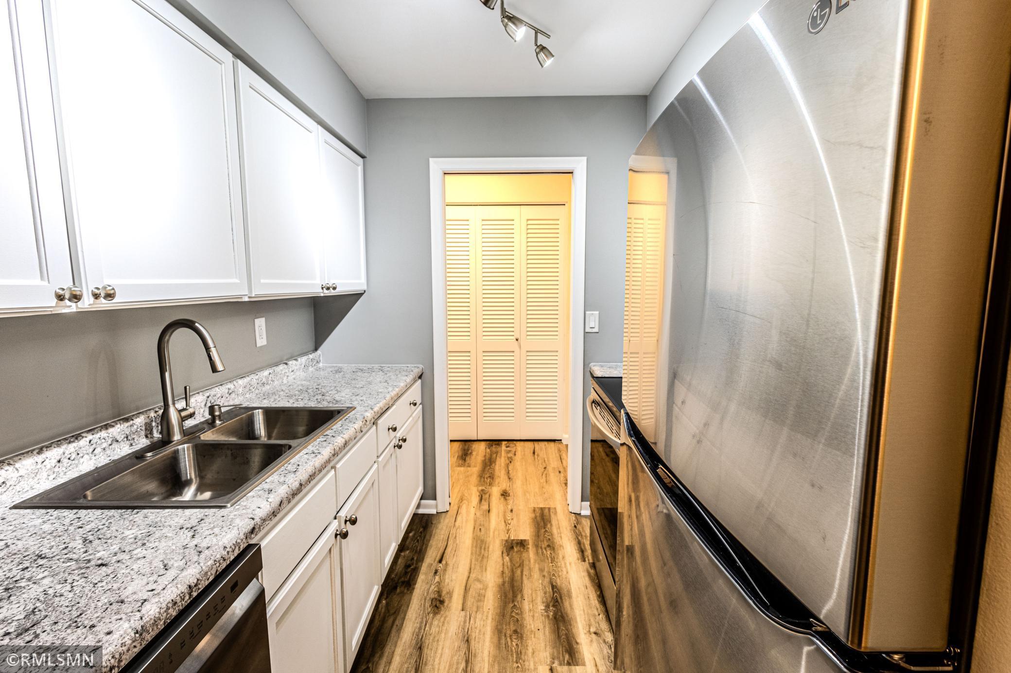 Homes for sale in Edina, MN | 6309 York Ave S #104, Edina, MN 55435 | MLS# 7014260