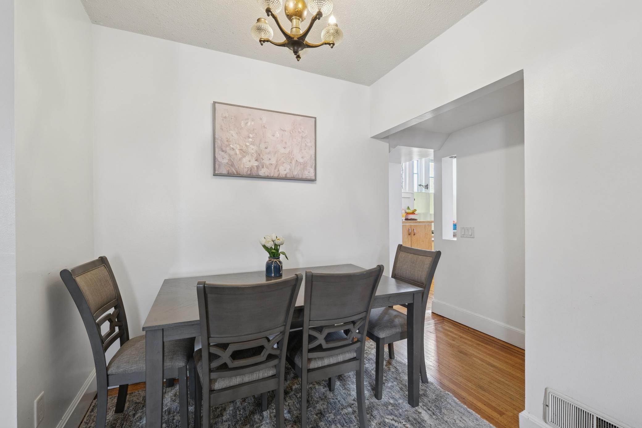 Homes for sale in Minneapolis, MN | 2211 10Th Ave S, Minneapolis, MN 55404 | MLS# 7014374