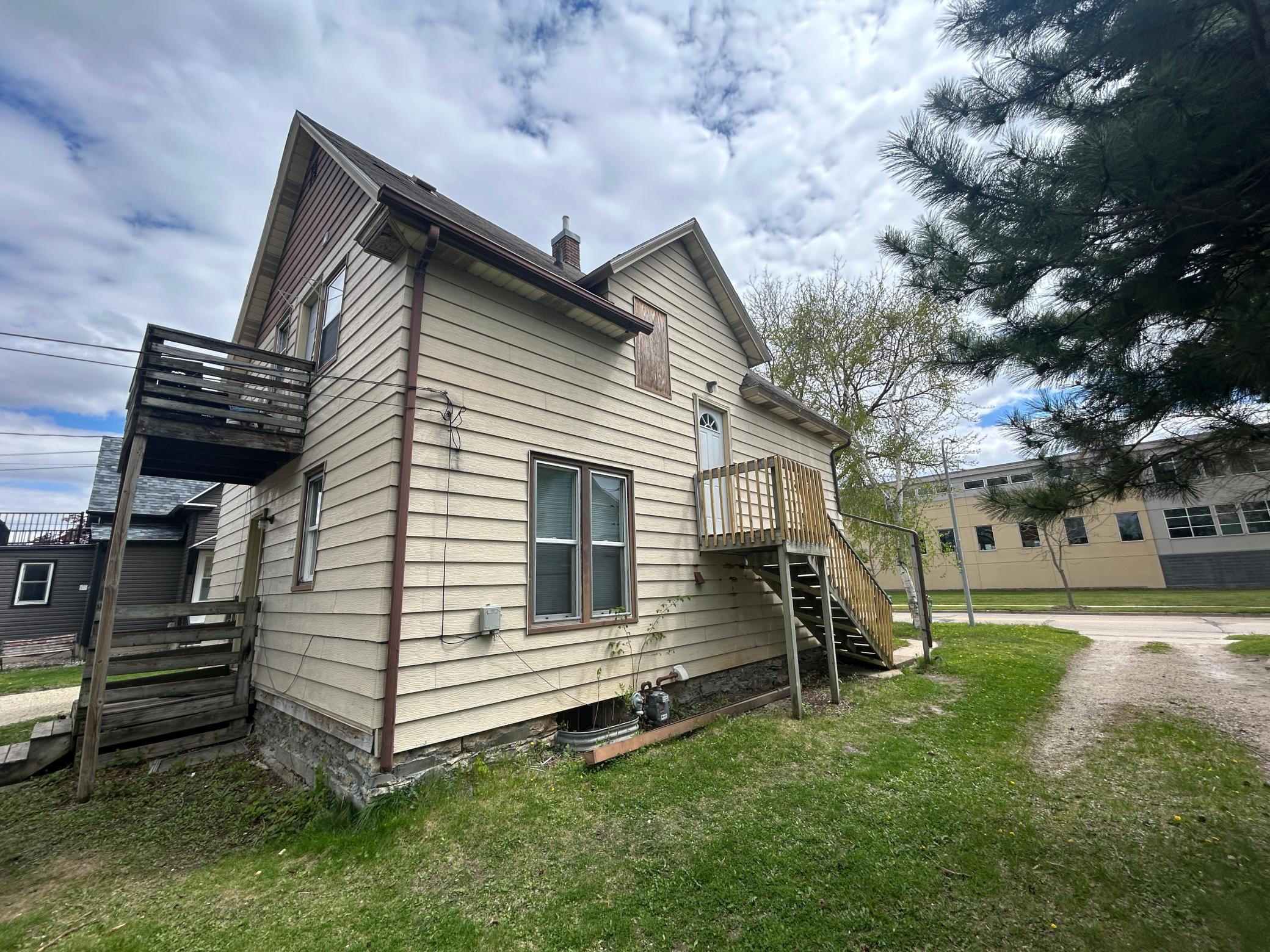 4th image of 1009 E Center St, Rochester, MN 55904 | MLS# 7014543