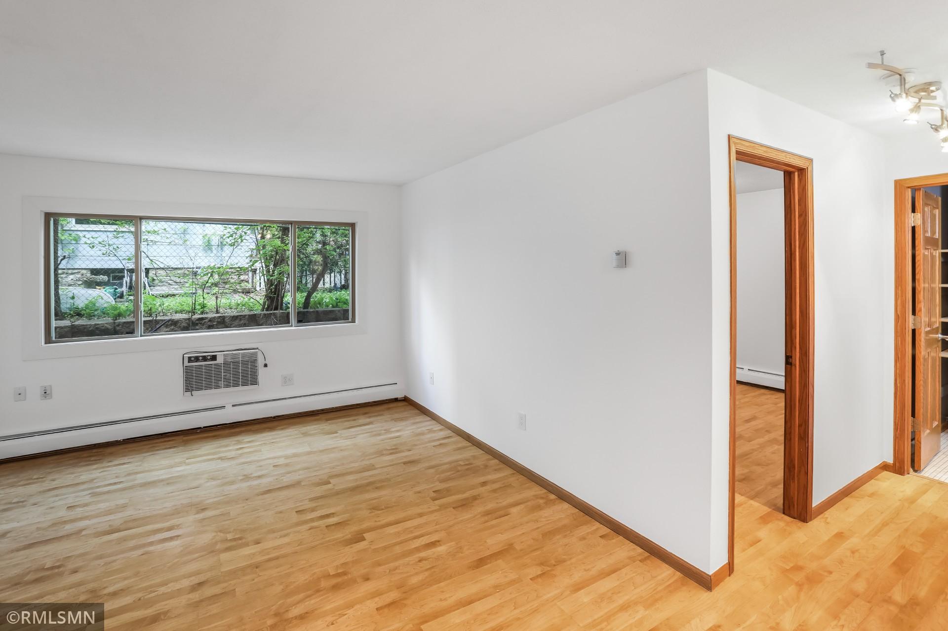 2nd image of 2446 Aldrich Ave S, Minneapolis, MN 55405