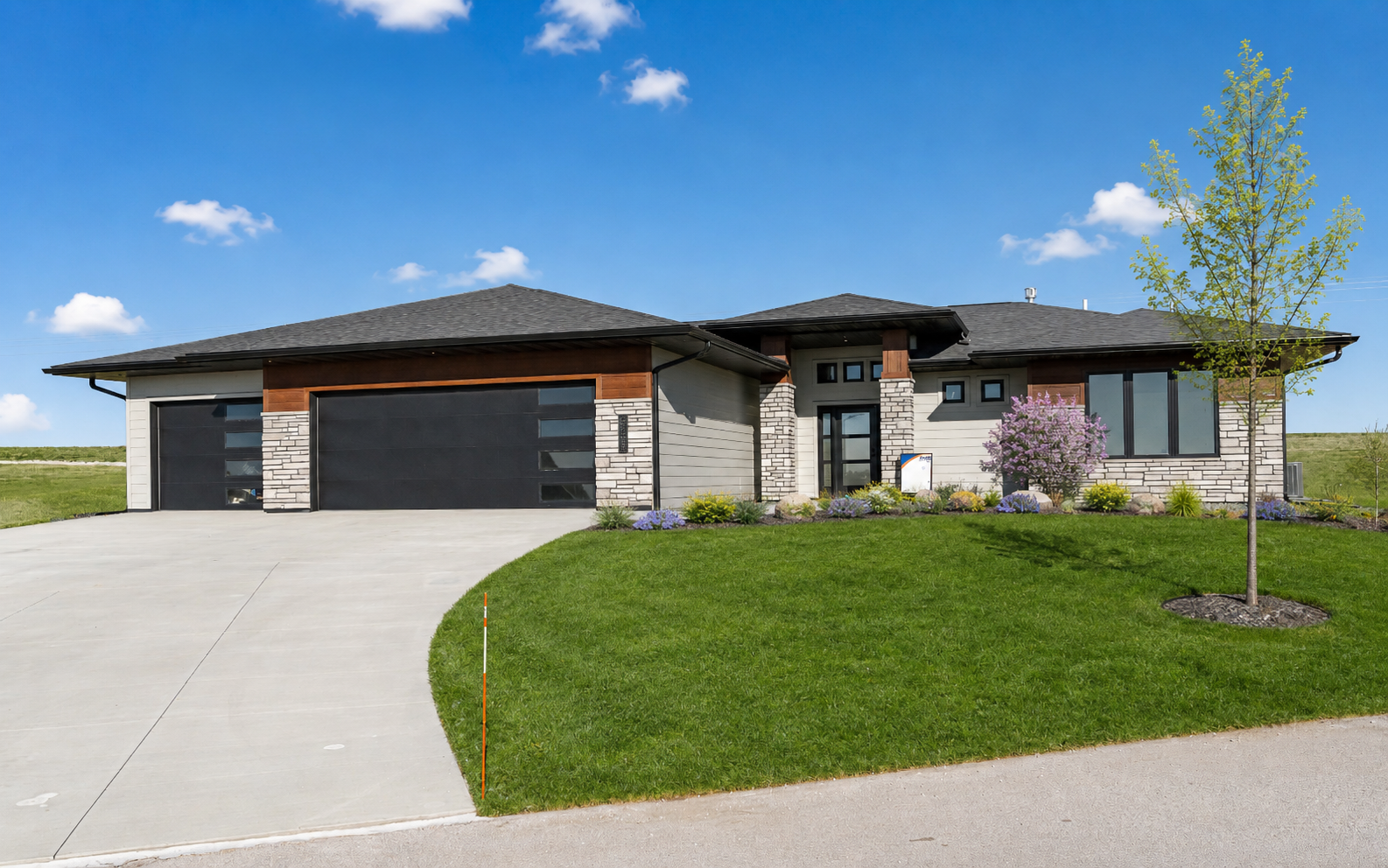2nd image of 6653 Morgan Dr Nw, Byron, MN 55920 | MLS# 7015525