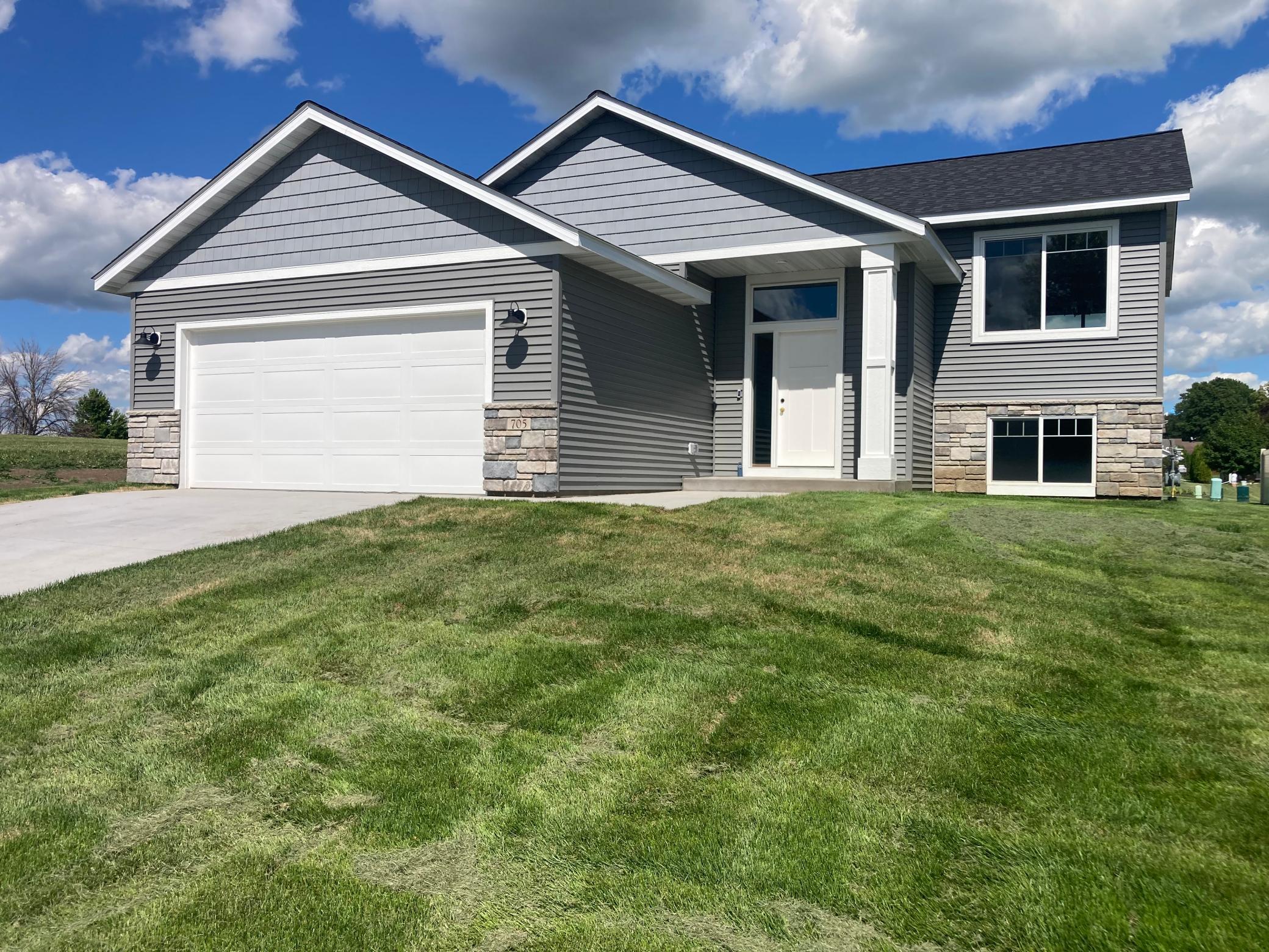 1st image of 705 State St, Kenyon, MN 55946 | MLS# 7015740