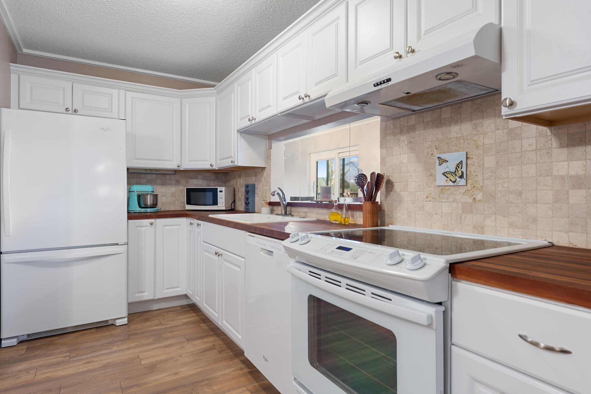 Homes for sale in Minnetonka, MN | 10521 Cedar Lake Rd #501, Minnetonka, MN 55305 | MLS# 7016033