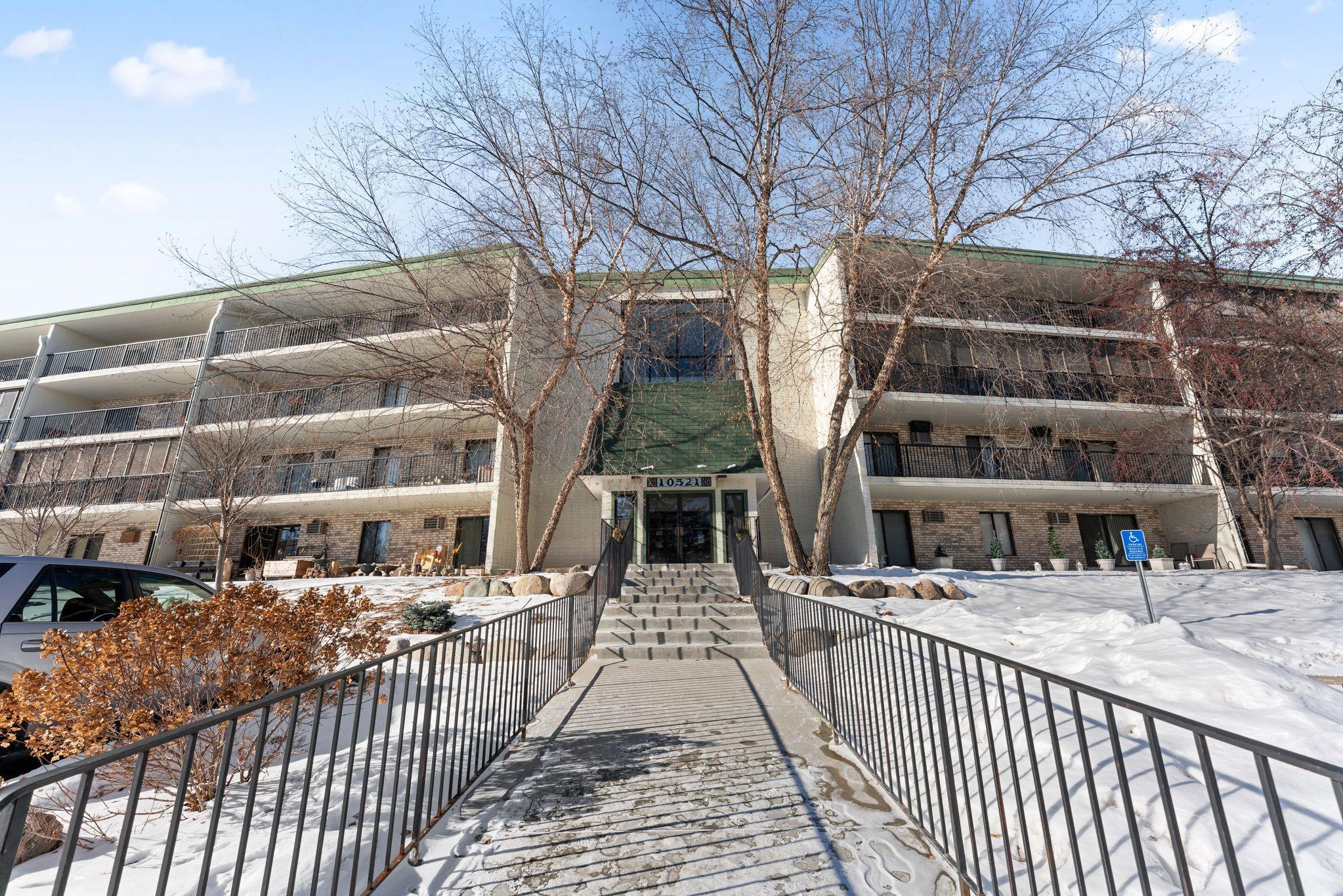 Homes for sale in Minnetonka, MN | 10521 Cedar Lake Rd #501, Minnetonka, MN 55305 | MLS# 7016033