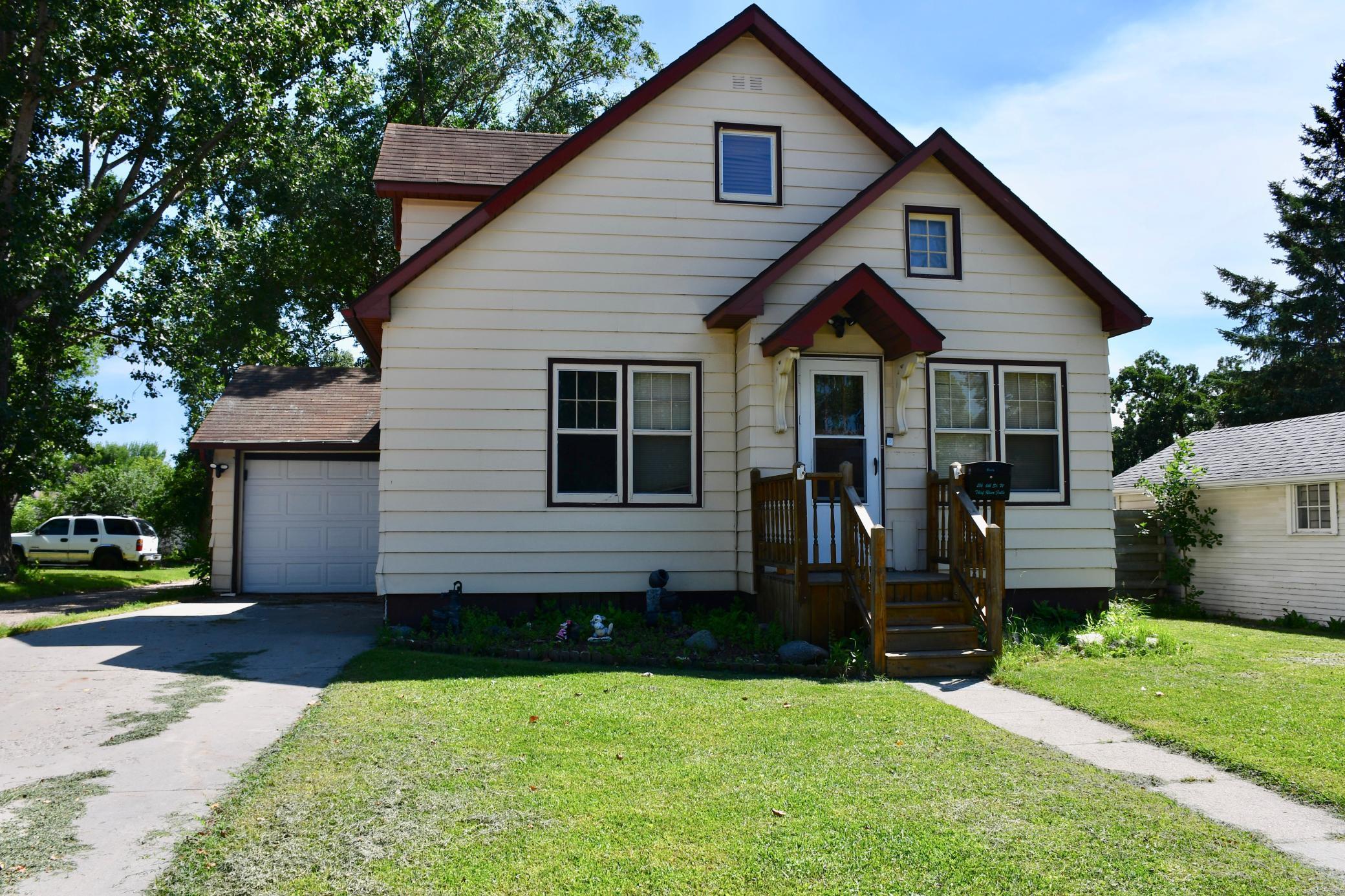 2nd image of 216 6th St W, Thief River Falls, MN 56701 | MLS# 7016106