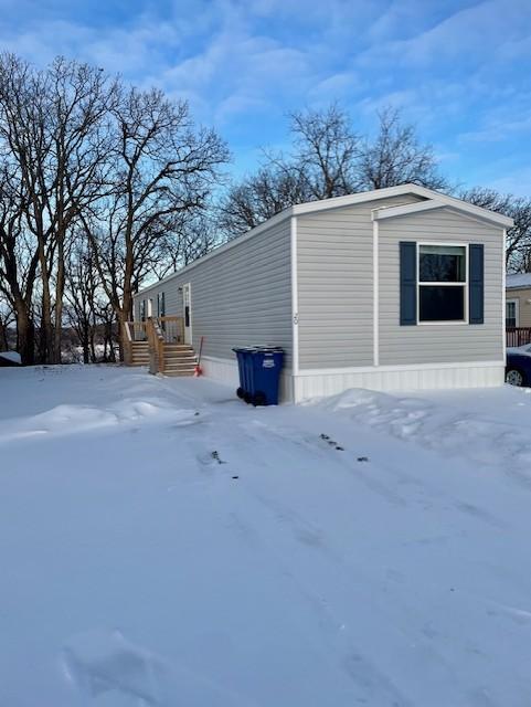 Homes for sale in Saint Charles, MN | 20 Lawrence Ln, Saint Charles, MN 55972 | MLS# 7016244