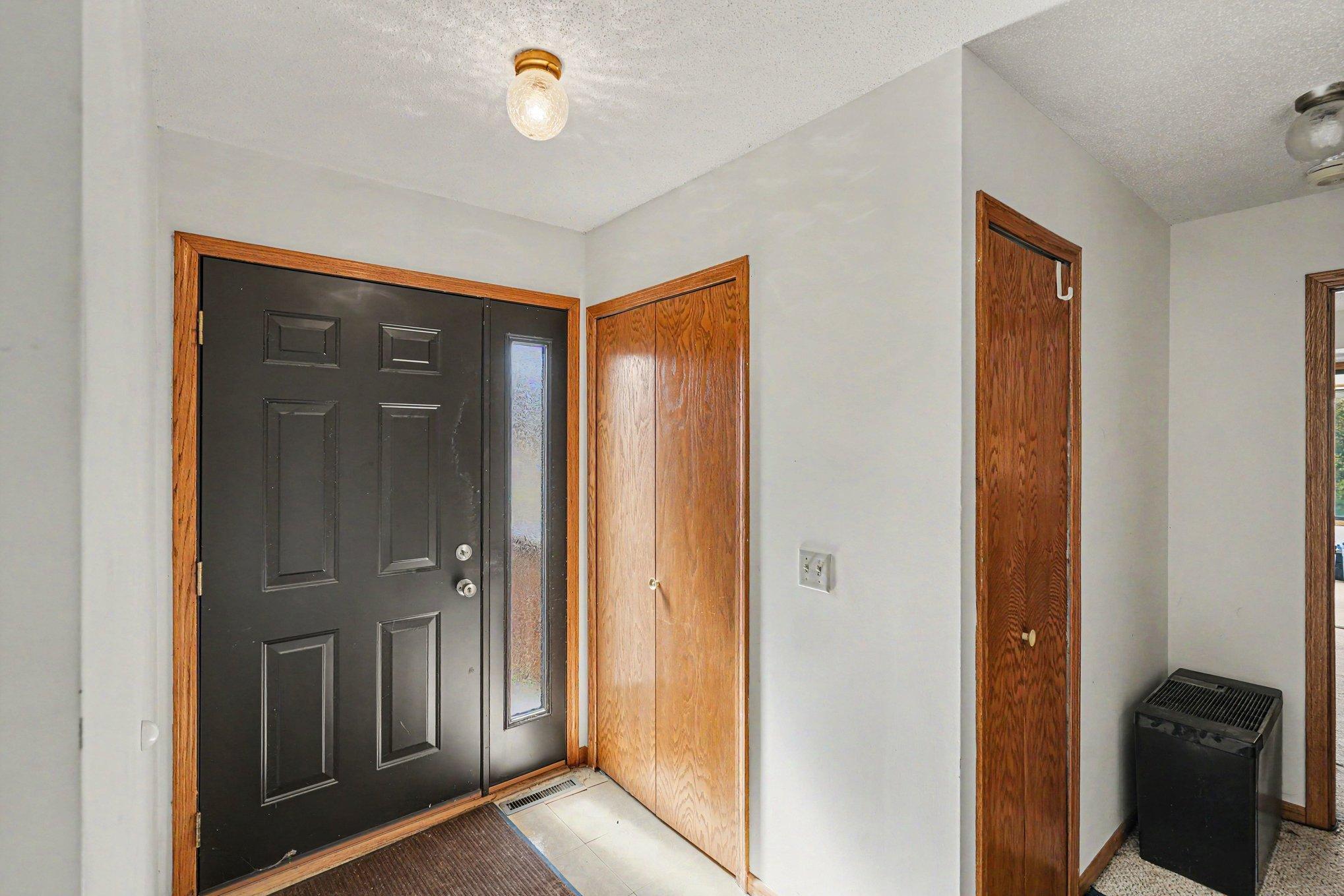 3rd image of 14381 Glenda Dr, Saint Paul, MN 55124 | MLS# 7016259