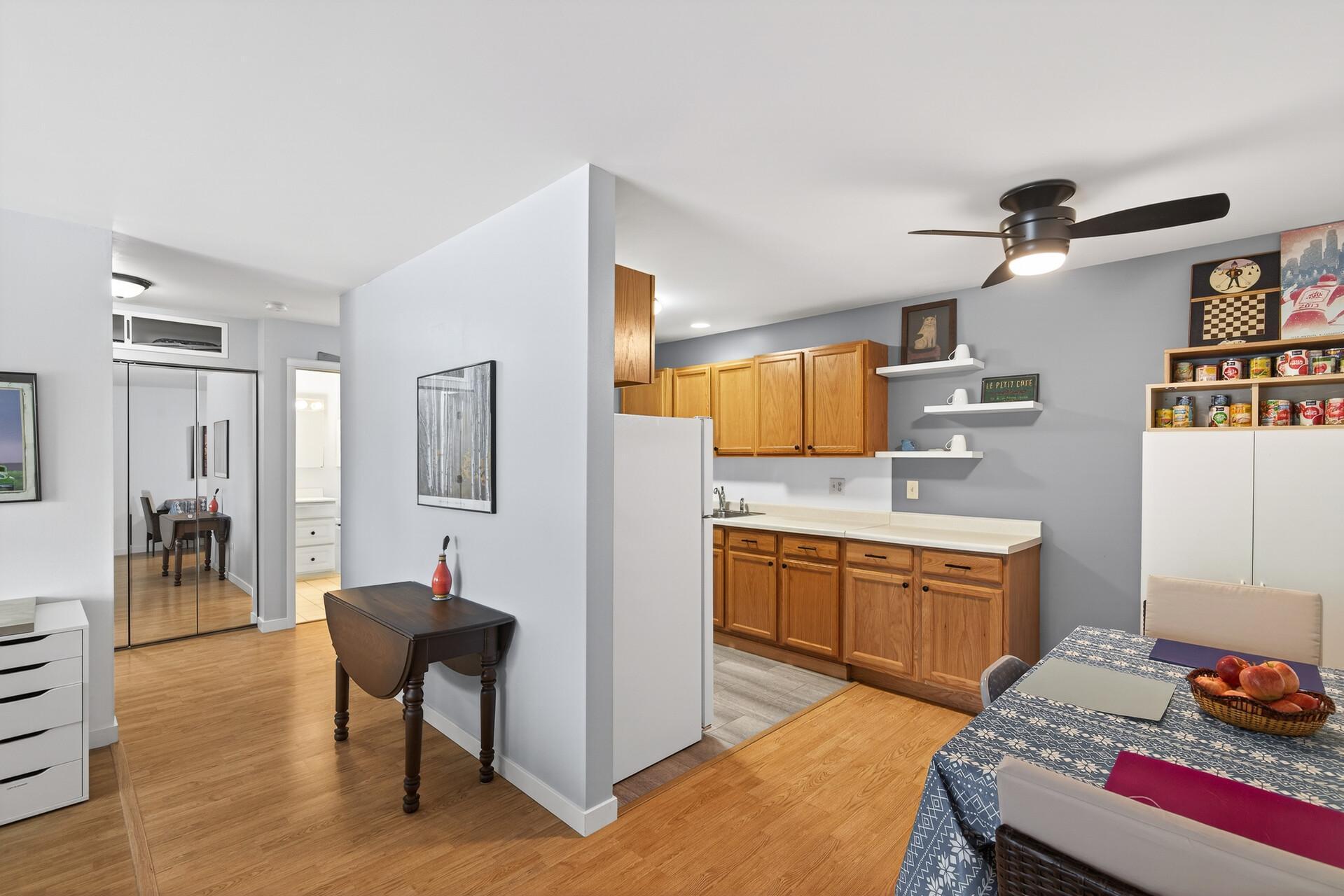 Homes for sale in Plymouth, MN | 1304 W Medicine Lake Dr #119, Plymouth, MN 55441 | MLS# 7016535