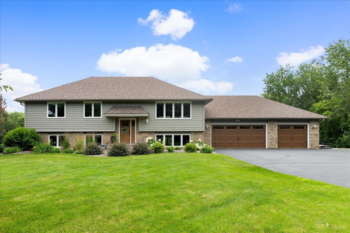 1st image of 16585 Pebblebrook Ct, Prior Lake, MN 55372 | MLS# 7016777