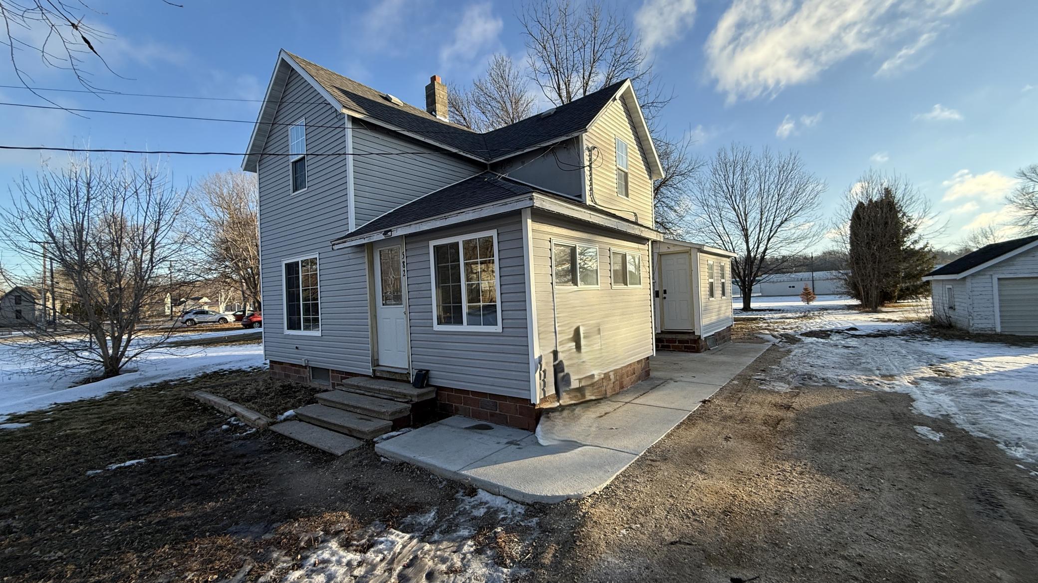 Homes for sale in Montevideo, MN | 582 Gravel Rd, Montevideo, MN 56265 | MLS# 7017248