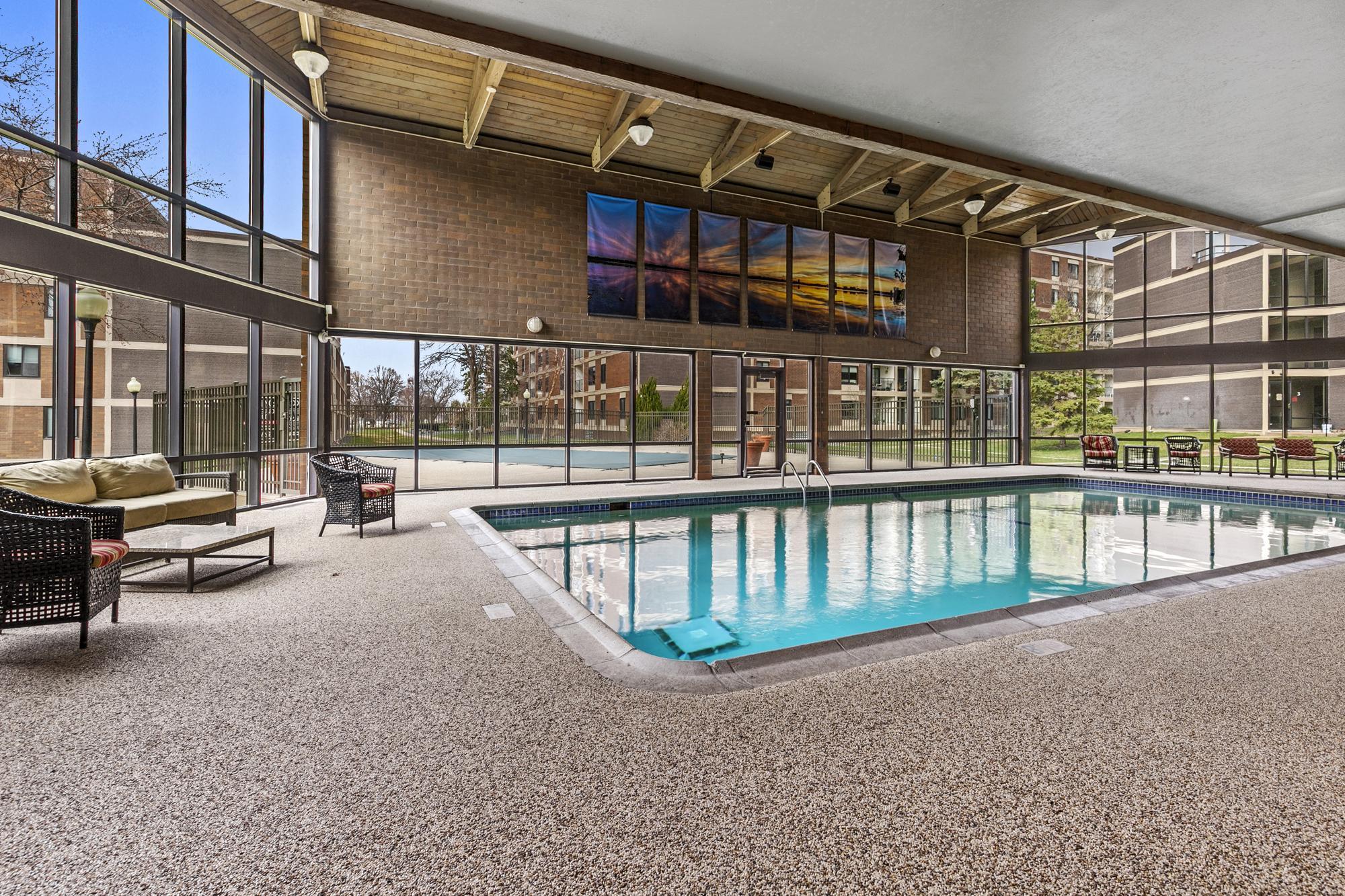 4th image of 7200 York Ave S, Edina, MN 55435