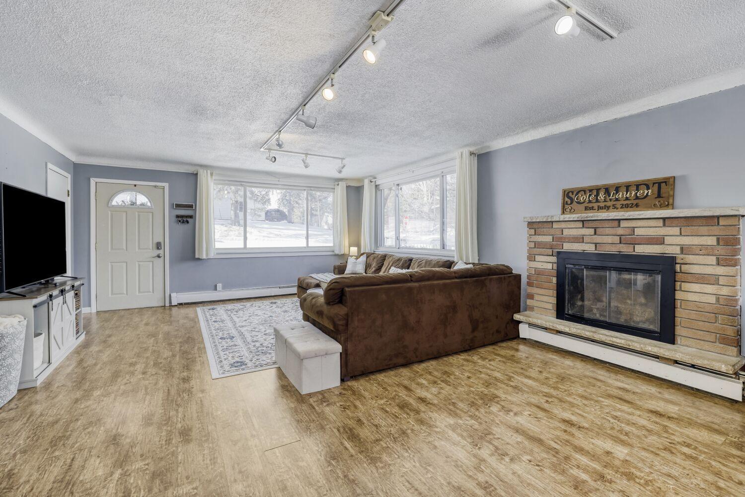 Homes for sale in North Saint Paul, MN | 1800 Edward St, North Saint Paul, MN 55109 | MLS# 7017541